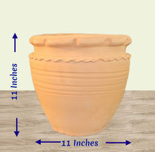 Load image into Gallery viewer, Handmade Clay Planter, Natural Terracotta plant pot, flower pots , Pottery flower pots
