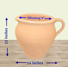 Load image into Gallery viewer, Handmade Clay Planter, Natural Terracotta plant pot, flower pots, Pottery flower pots (Copy)
